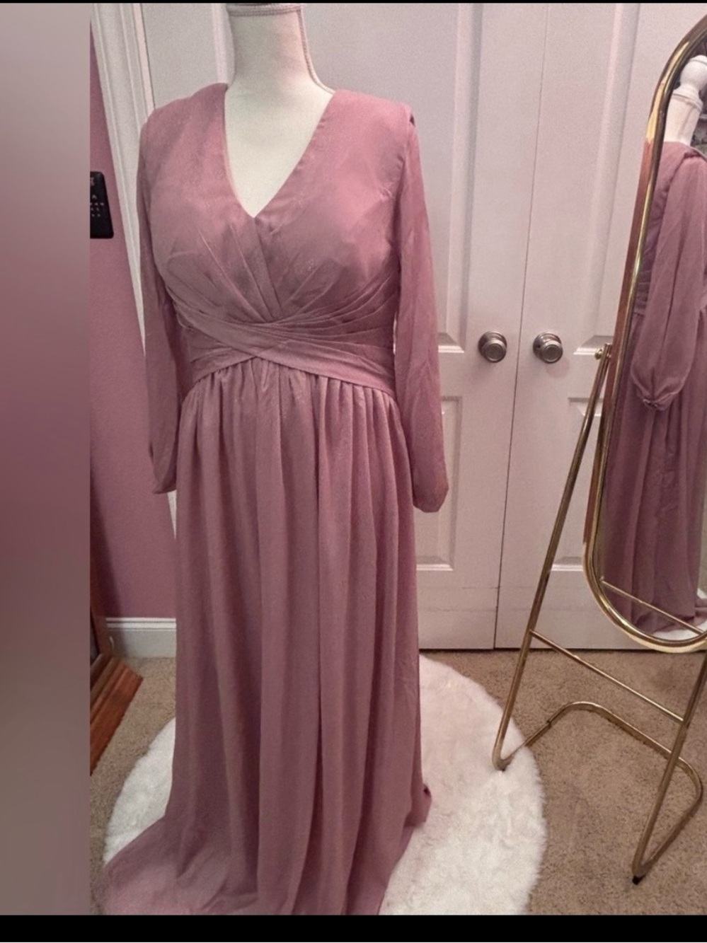 Wedding party or attendee Mauve Long Sleeve V-Neck Chiffon Evening Dress